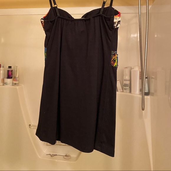 Pin Up style tank top - Picture 2 of 3